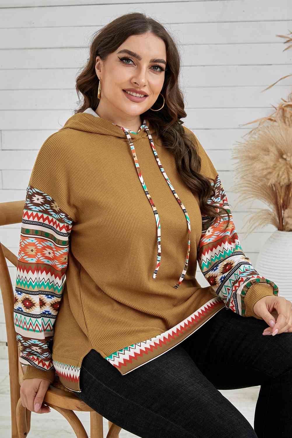 Trendsi Plus size Plus Size Printed Side Slit Waffle-Knit Hoodie