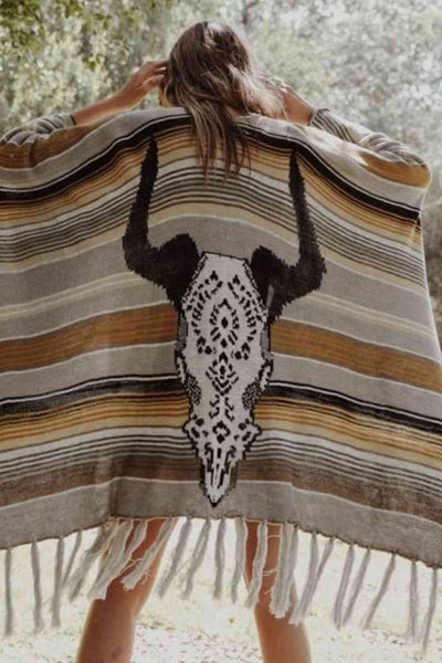 Trendsi Poncho Multicolor / One Size Leto Desert Wanderer Cow Skull Striped Poncho