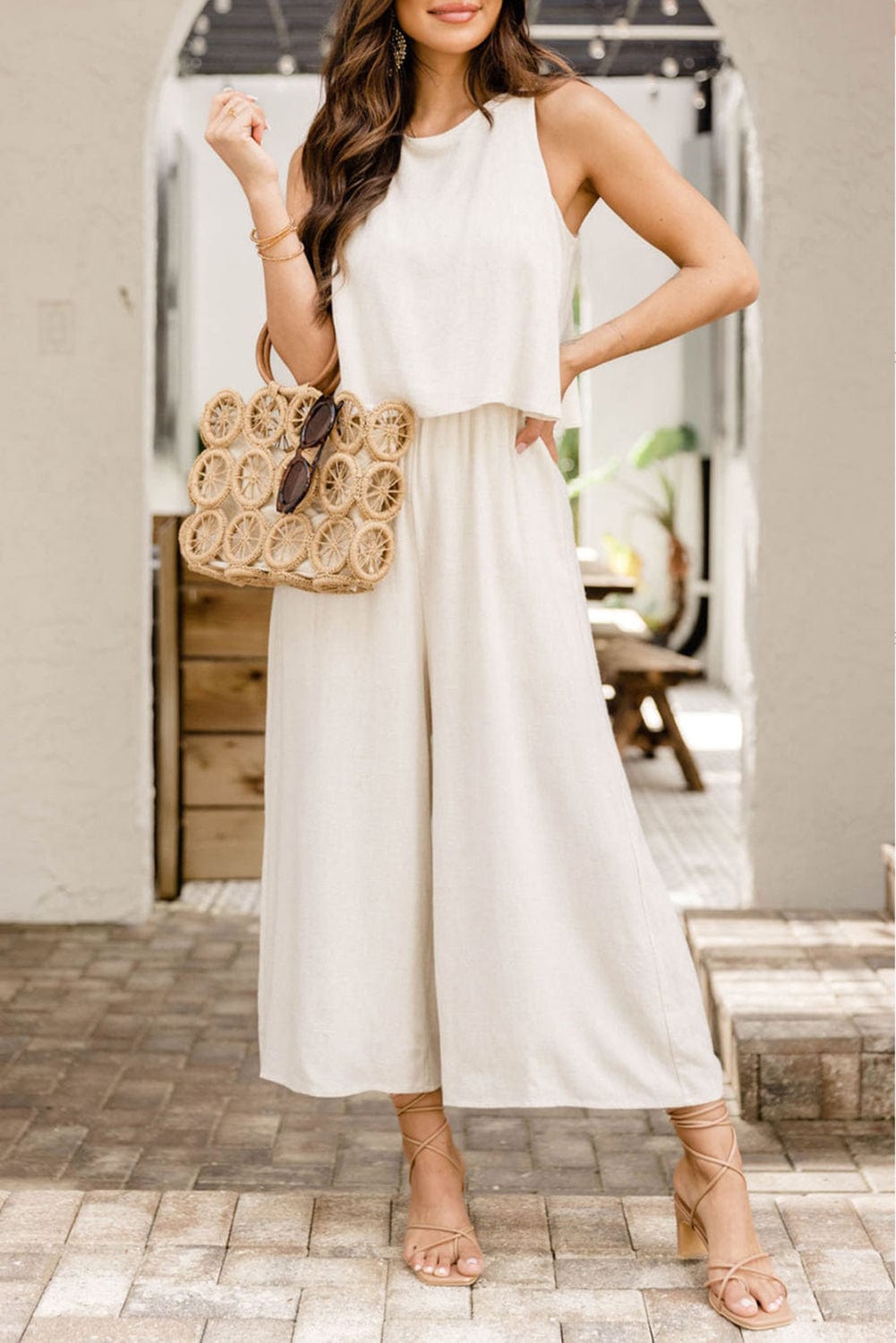 Trendsi White / S Round Neck Sleeveless Jumpsuit